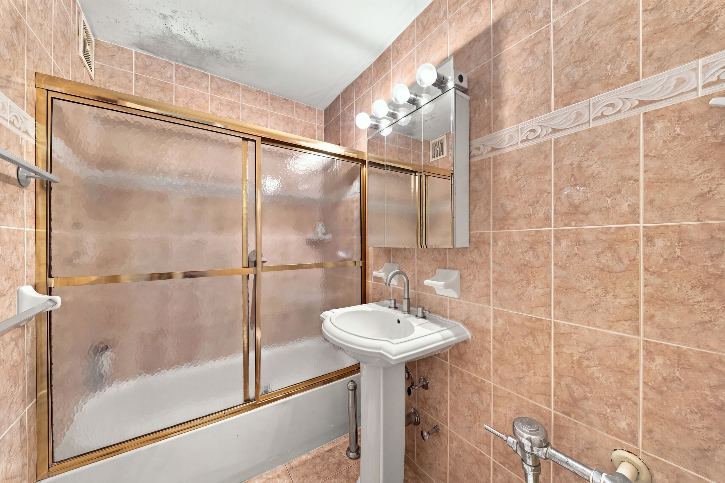1530 East 8th Street, Brooklyn, NY, 11230 - Photo 10