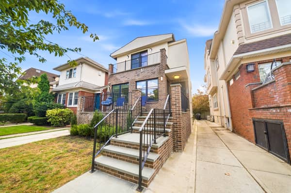 1560 East 27th Street, Brooklyn, NY, 11229 - Photo 2
